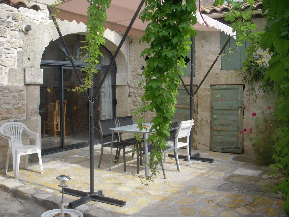 Gites Du Mas Gibert A Saussines Entre Nimes Et Montpellier Kültér fotó